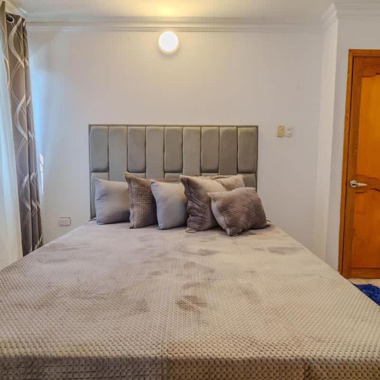 7 Bedroom Gorgeous Vacation Villa - Close to Walled City - Villa - 28