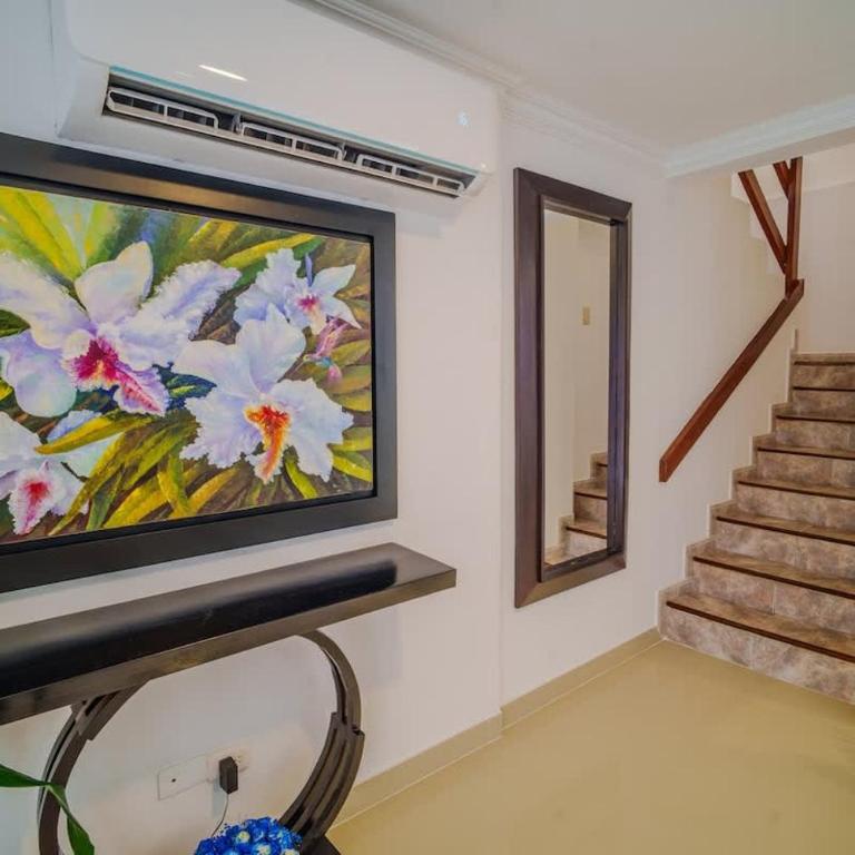 7 Bedroom Gorgeous Vacation Villa - Close to Walled City - Villa - 45
