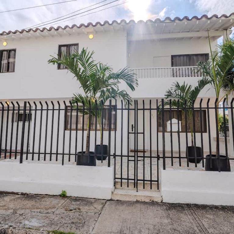 5 Bedroom Villa with Pool & Rooftop Near Old City - Villa - 10