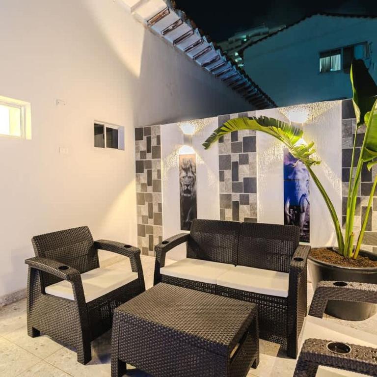 5 Bedroom Villa with Pool & Rooftop Near Old City - Villa - 16