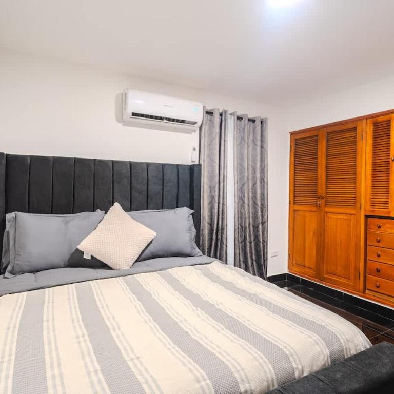 5 Bedroom Villa with Pool & Rooftop Near Old City - Villa - 24