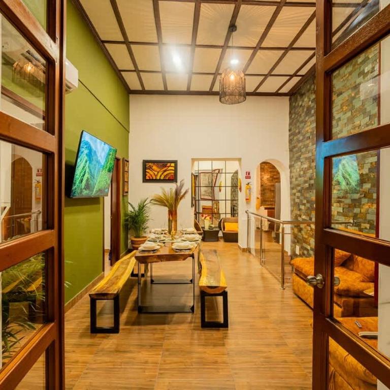 7BR Walled City Diamond Villa - Rooftop Heated Jacuzzi - Villa - 7