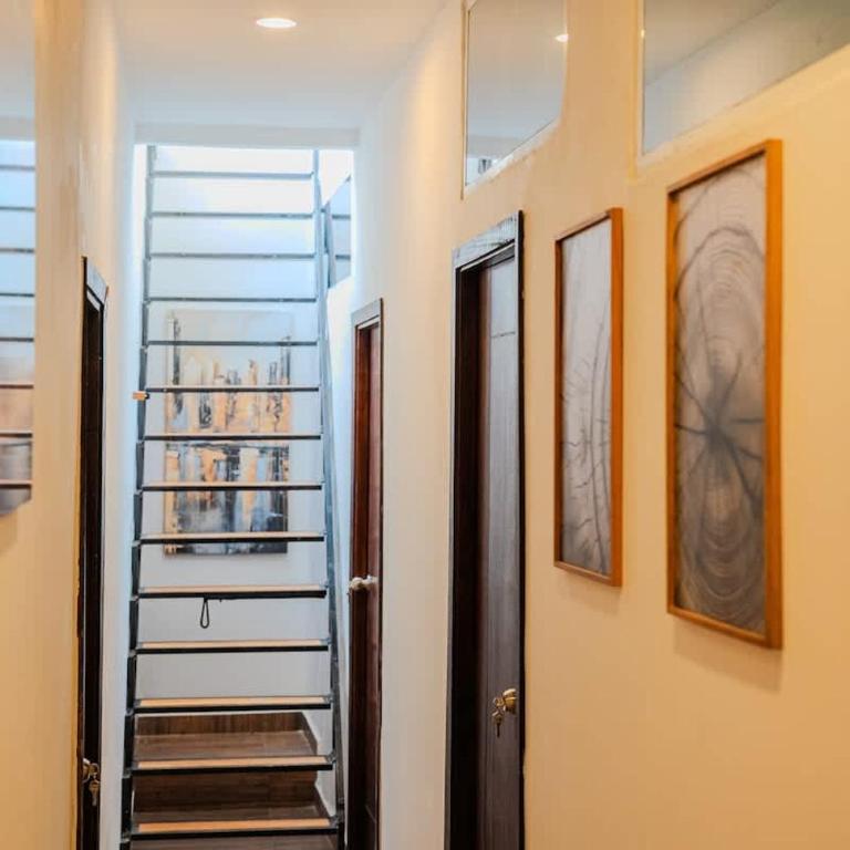 7BR Walled City Diamond Villa - Rooftop Heated Jacuzzi - Villa - 14