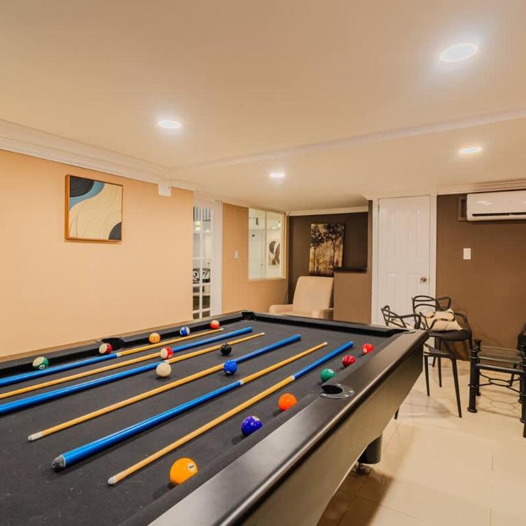 Walled City 9BR Luxury Villa - Jacuzzi & Pool Table - Villa - 11