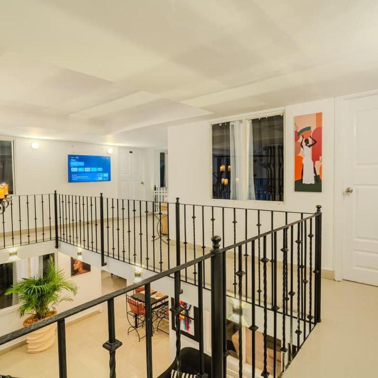 Walled City 9BR Luxury Villa - Jacuzzi & Pool Table - Villa - 31