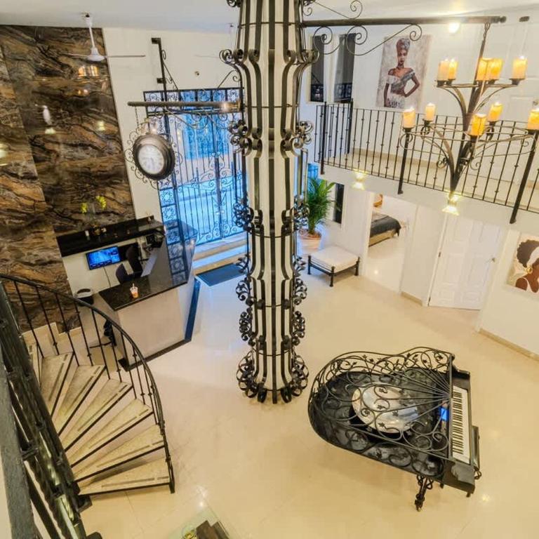 Walled City 9BR Luxury Villa - Jacuzzi & Pool Table - Villa - 32