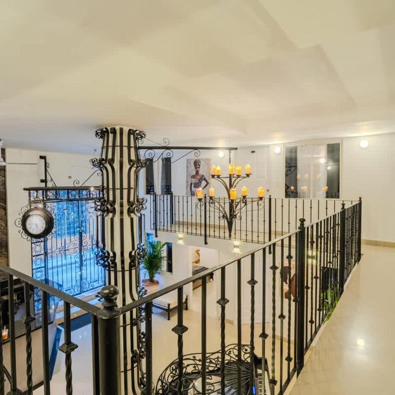 Walled City 9BR Luxury Villa - Jacuzzi & Pool Table - Villa - 33