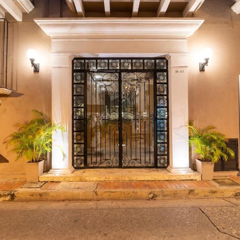 Walled City 9BR Luxury Villa - Jacuzzi & Pool Table - Villa - 54
