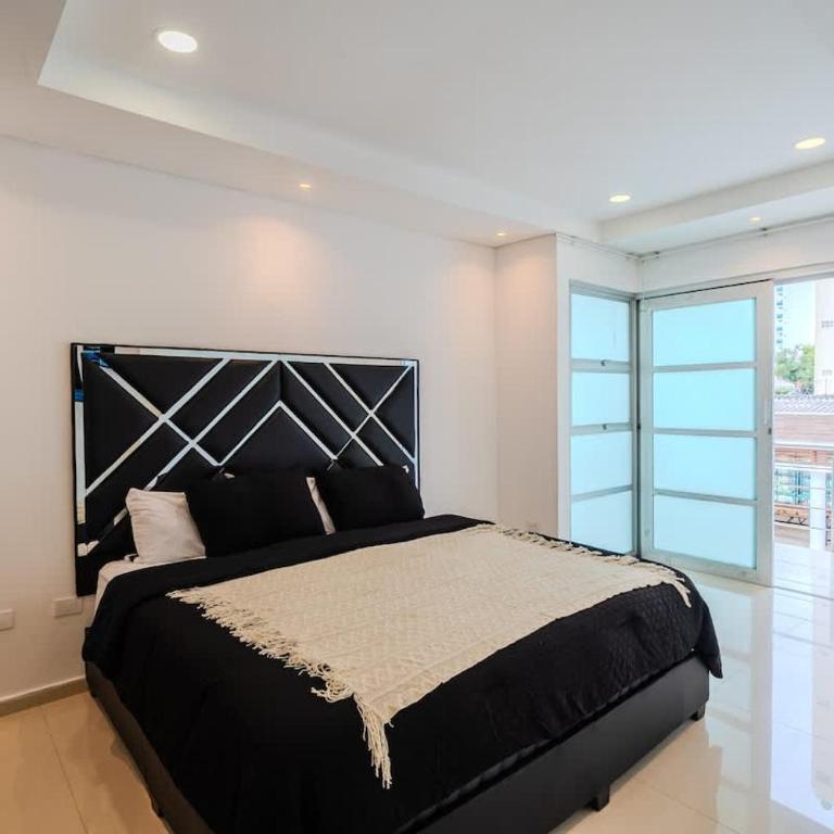 Encanto Mansion - 6BR Luxury Villa Near Walled City - Villa - 34