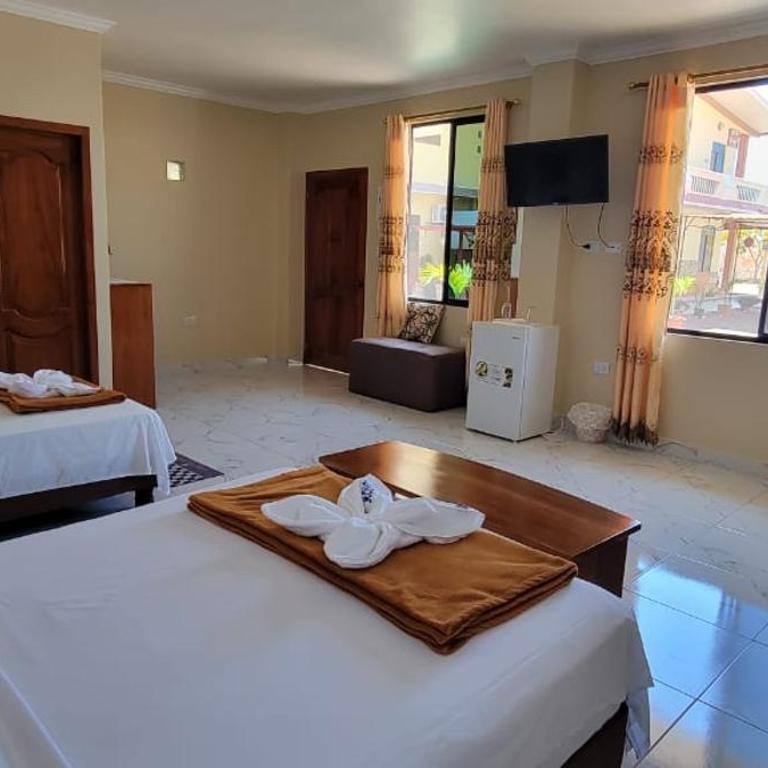 Hostal Romy - Suite Triple - 3