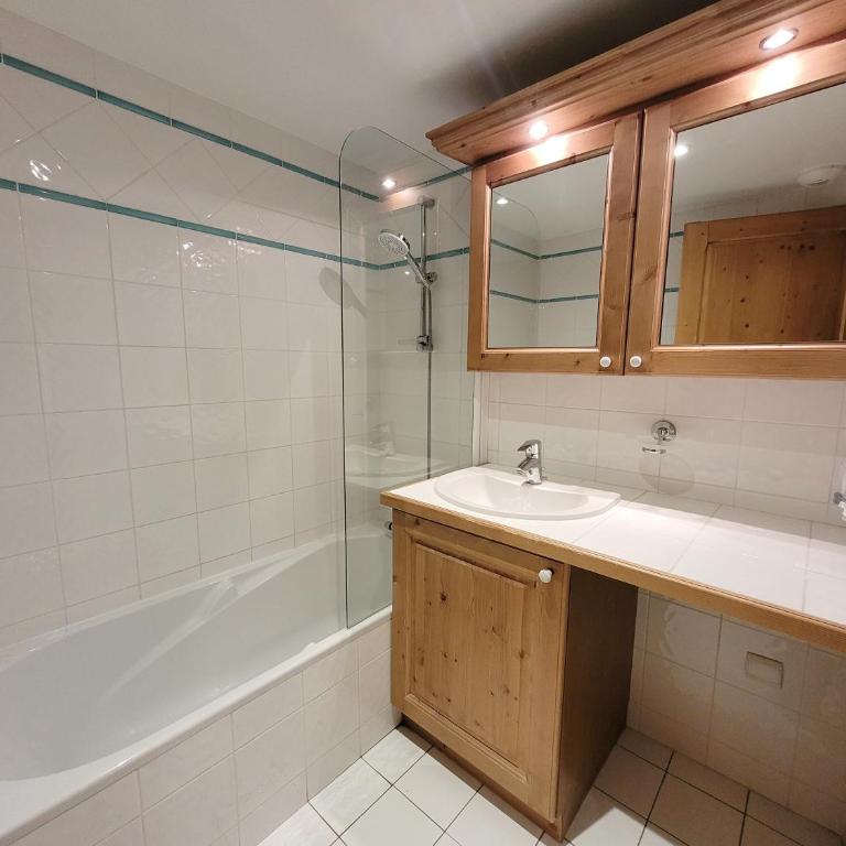 Très bel appartement à Serre Chevalier proche centre station et pistes - Appartement 2 Chambres avec Terrasse - 14