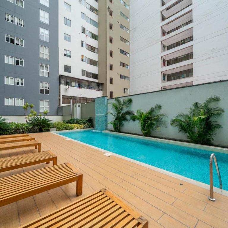 Luxury Flat Miraflores Pool Gym Fast WiFi Balcony - One-Bedroom Apartment - 1