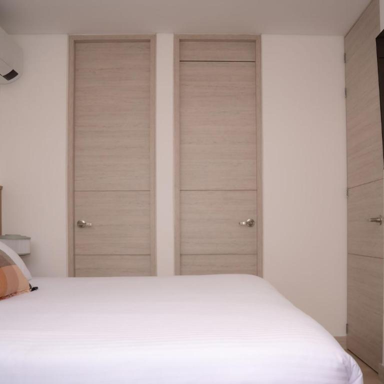 Grand By Jalo - Two-Bedroom Deluxe Apartment with Balcony - 6