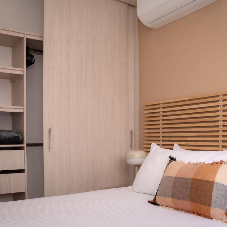 Grand By Jalo - Two-Bedroom Deluxe Apartment with Balcony - 11