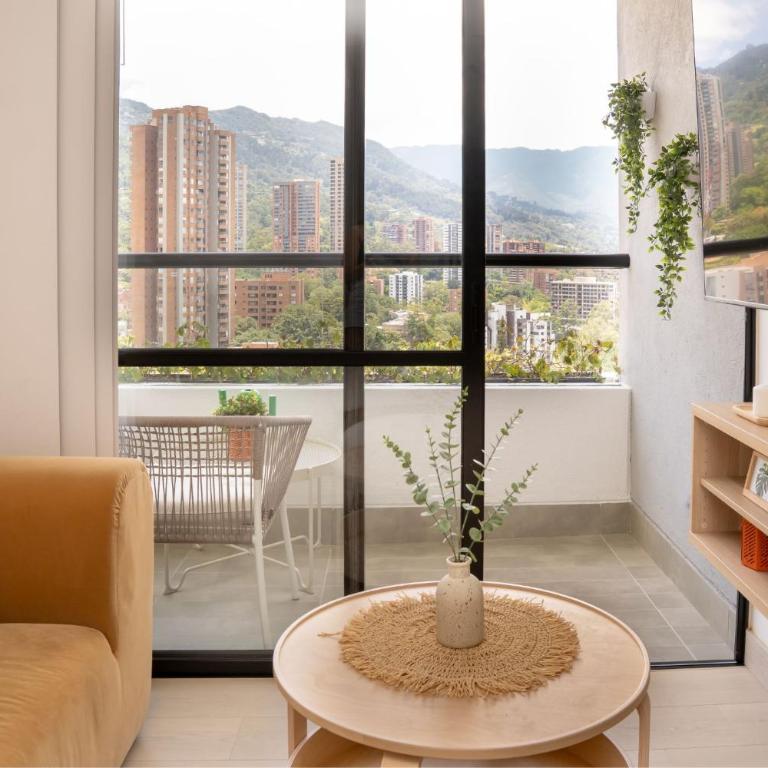 Grand By Jalo - Two-Bedroom Deluxe Apartment with Balcony - 18
