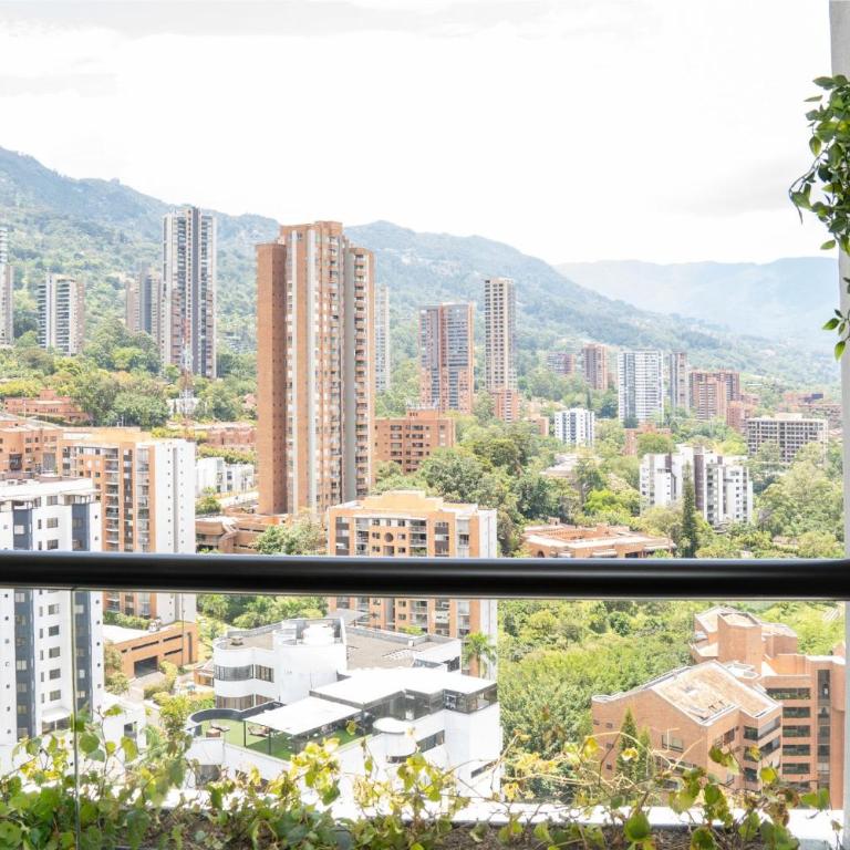 Grand By Jalo - Two-Bedroom Deluxe Apartment with Balcony - 23