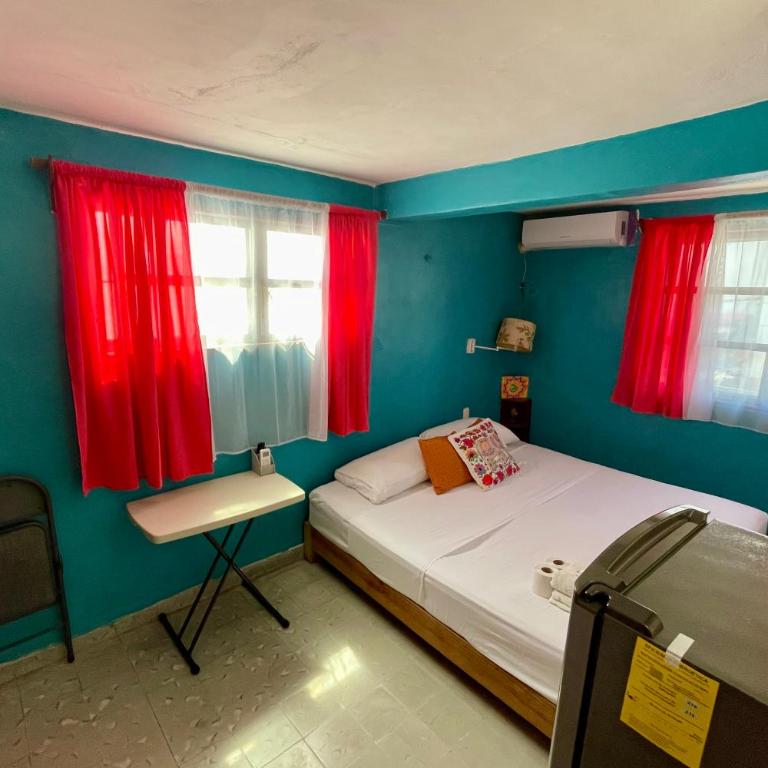 Isla Mujeres Punta Norte Private Bedroom 3 - Family Room with Private Bathroom - 2