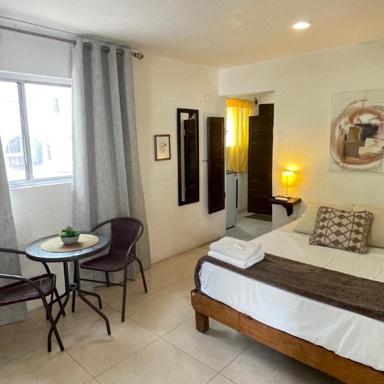 Isla Mujeres Studio for 3 Punta Norte Downtown - One-Bedroom Apartment - 2
