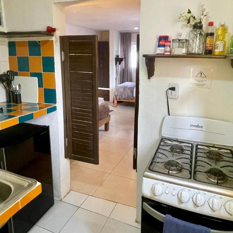 Isla Mujeres Studio for 3 Punta Norte Downtown - One-Bedroom Apartment - 6