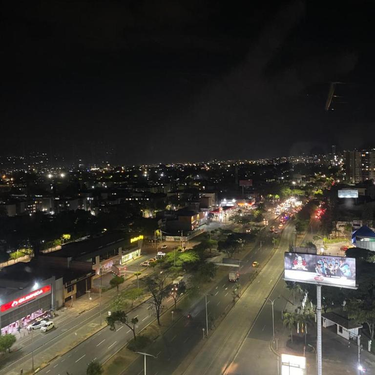 Apartamento tipo loft al norte de Cali, cerca al aeropuerto y terminal - One-Bedroom Apartment - 6