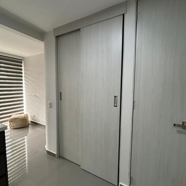 Apartamento tipo loft al norte de Cali, cerca al aeropuerto y terminal - One-Bedroom Apartment - 7