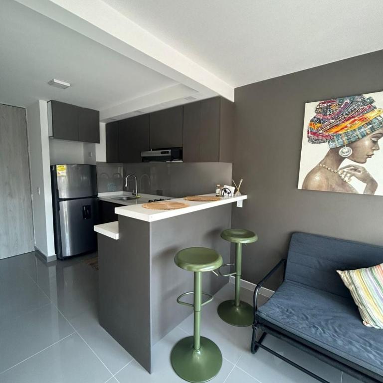 Apartamento tipo loft al norte de Cali, cerca al aeropuerto y terminal - One-Bedroom Apartment - 12