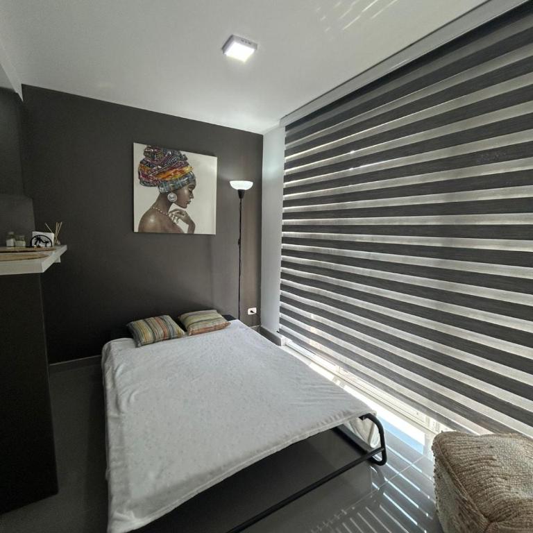 Apartamento tipo loft al norte de Cali, cerca al aeropuerto y terminal - One-Bedroom Apartment - 56