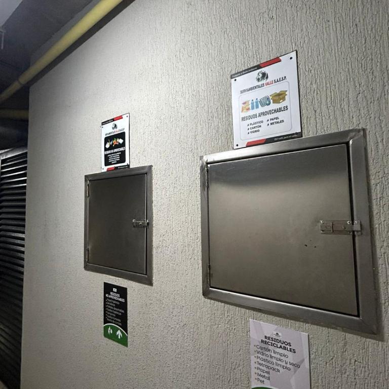Apartamento tipo loft al norte de Cali, cerca al aeropuerto y terminal - One-Bedroom Apartment - 74