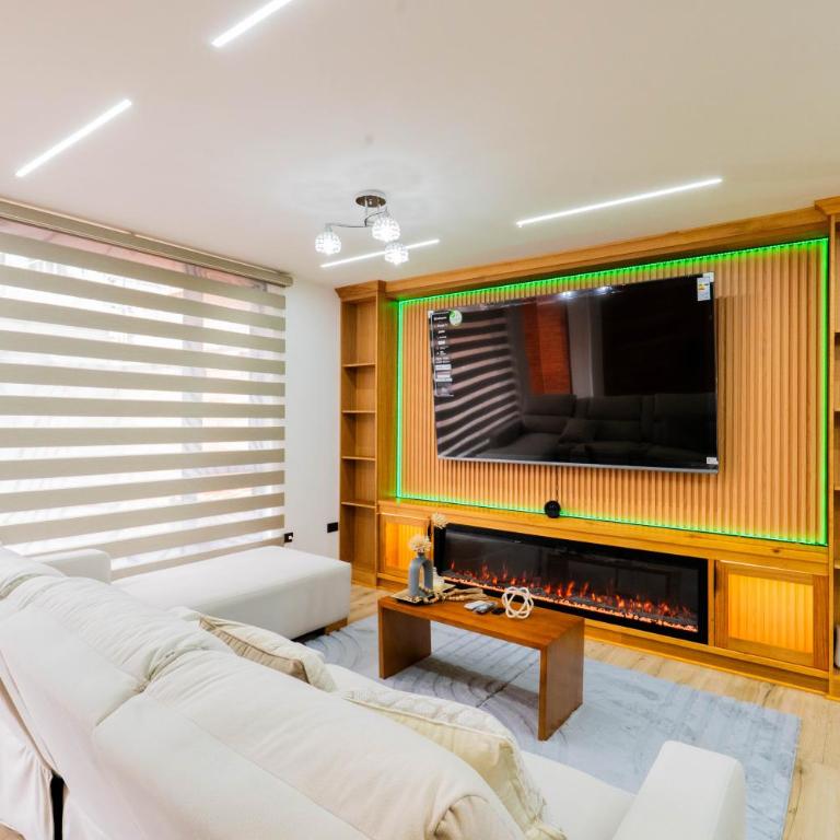 Moderna Casa Cuenca - Three-Bedroom House - 3