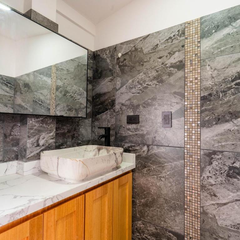 Moderna Casa Cuenca - Three-Bedroom House - 9
