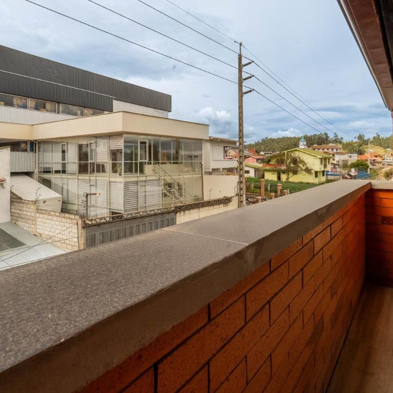 Moderna Casa Cuenca - Three-Bedroom House - 33