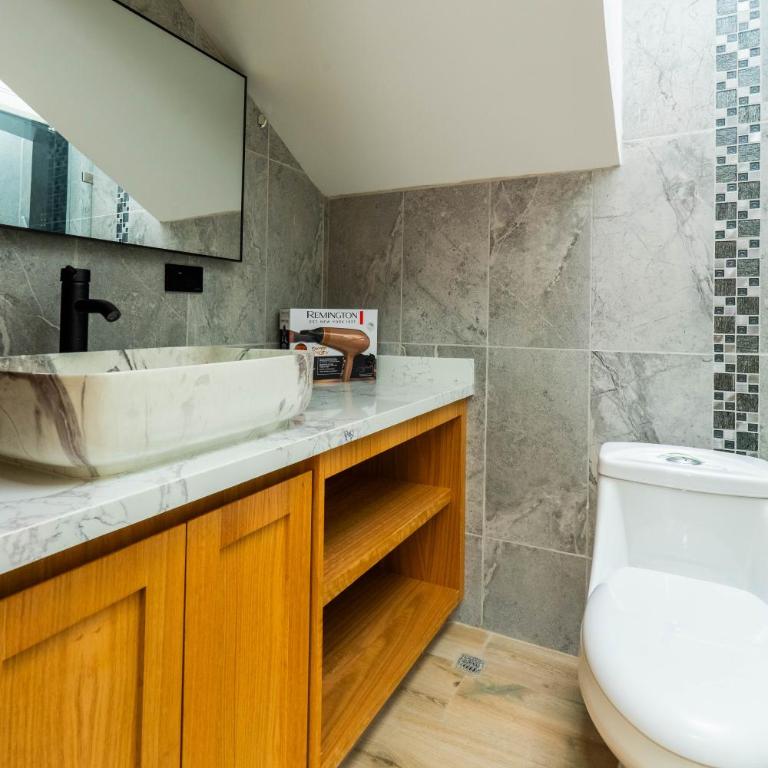 Moderna Casa Cuenca - Three-Bedroom House - 46