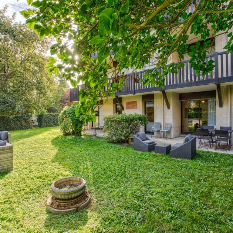 Deauville Lovely Flat with Private Garden - Appartamento con 2 Camere da Letto - 1