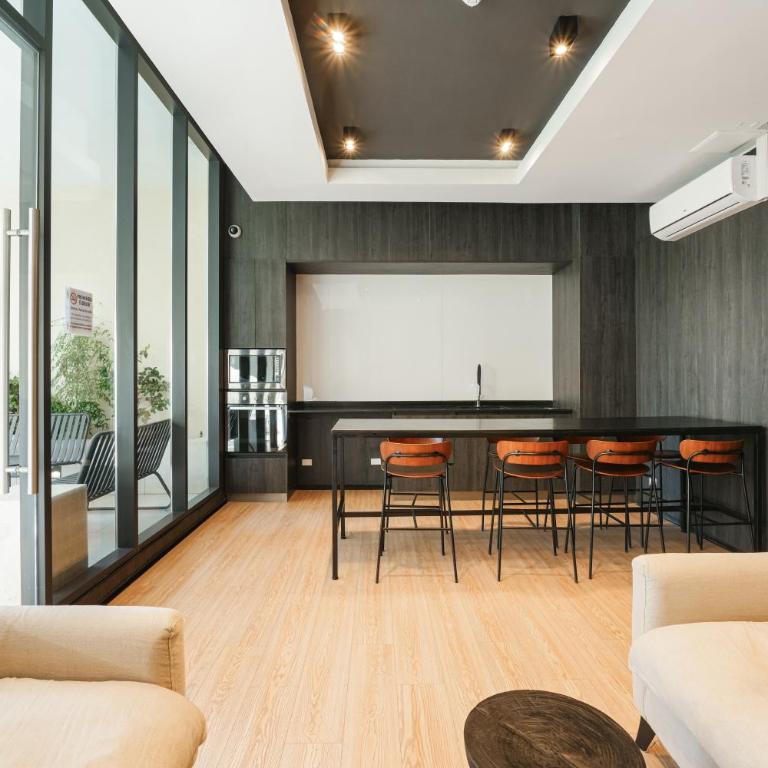 Depto de lujo, ubicación privilegiada con estacionamiento - One-Bedroom Apartment - 13