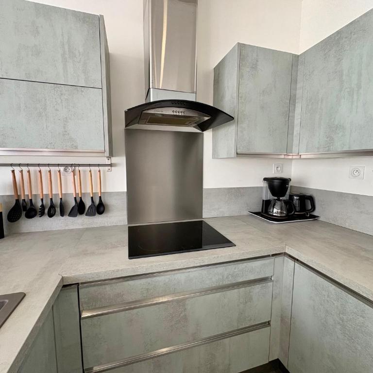Bel appartement à 650m de la plage avec WIFI et parking - FR-1-323-589 - Apartment - 8