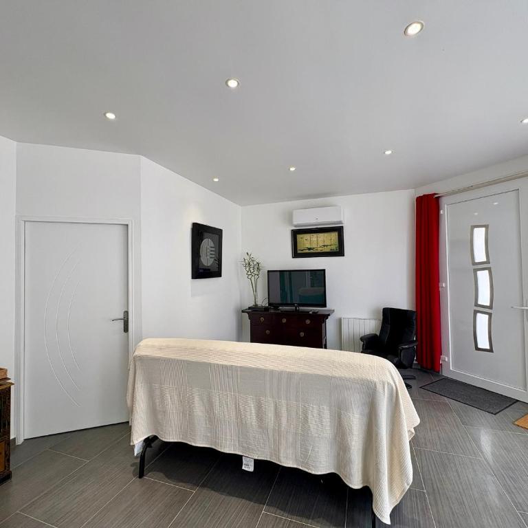 Bel appartement à 650m de la plage avec WIFI et parking - FR-1-323-589 - Apartment - 16