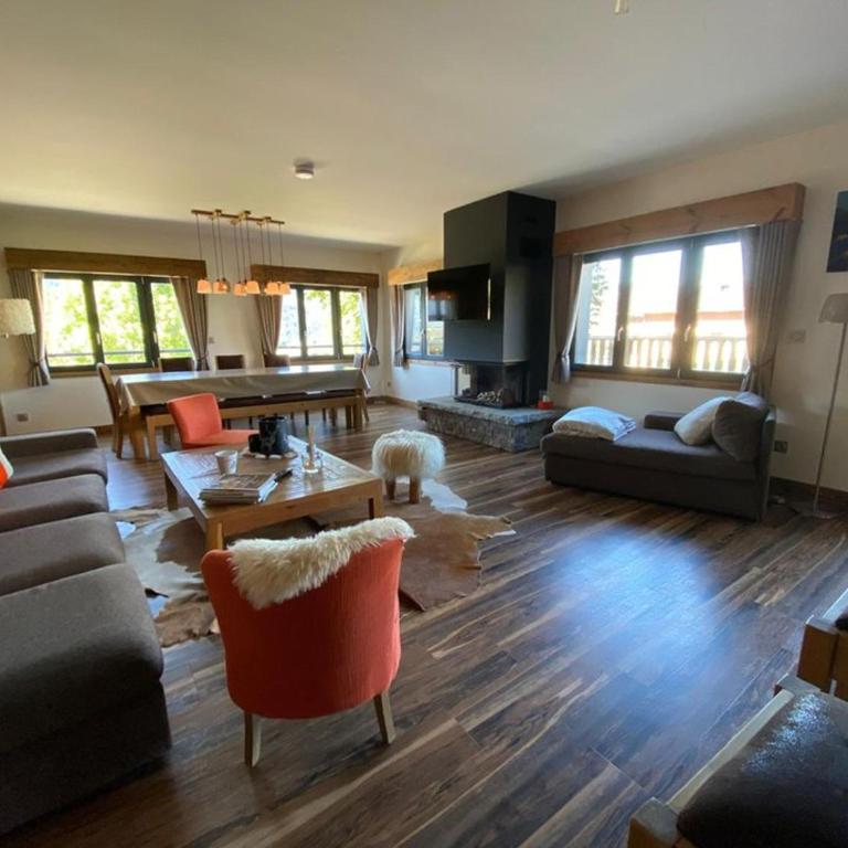 Duplex élégant au cœur de Crest-Voland avec parking et grande terrasse - FR-1-733-176 - Apartment - 4