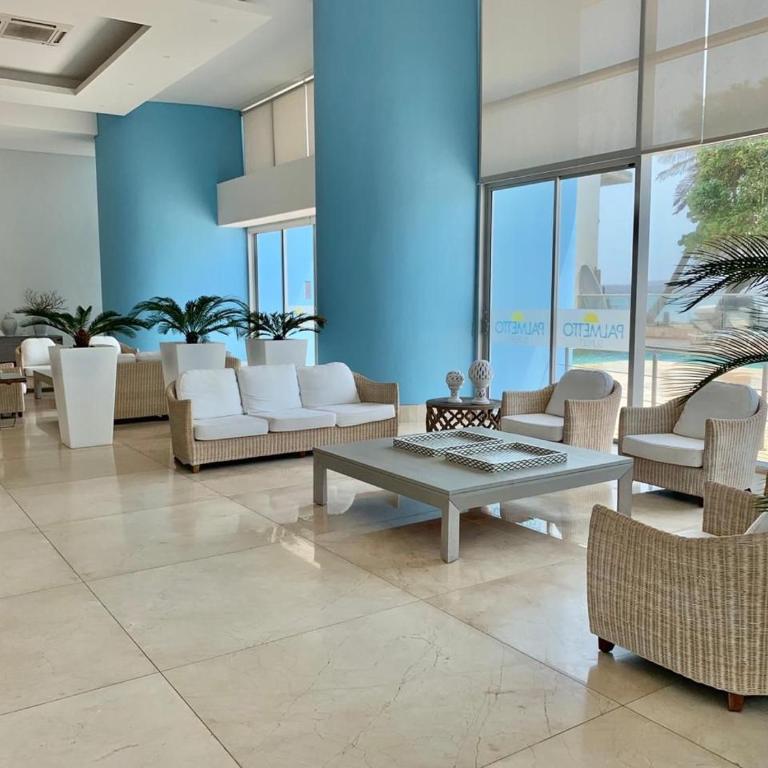 Oceanview Bocagrande Laguito Palmetto Sunset Building - Two-Bedroom Apartment with Balcony and Sea View - 3