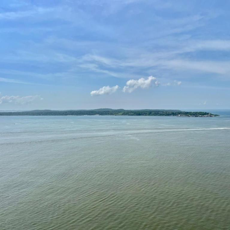 Oceanview Bocagrande Laguito Palmetto Sunset Building - Two-Bedroom Apartment with Balcony and Sea View - 9
