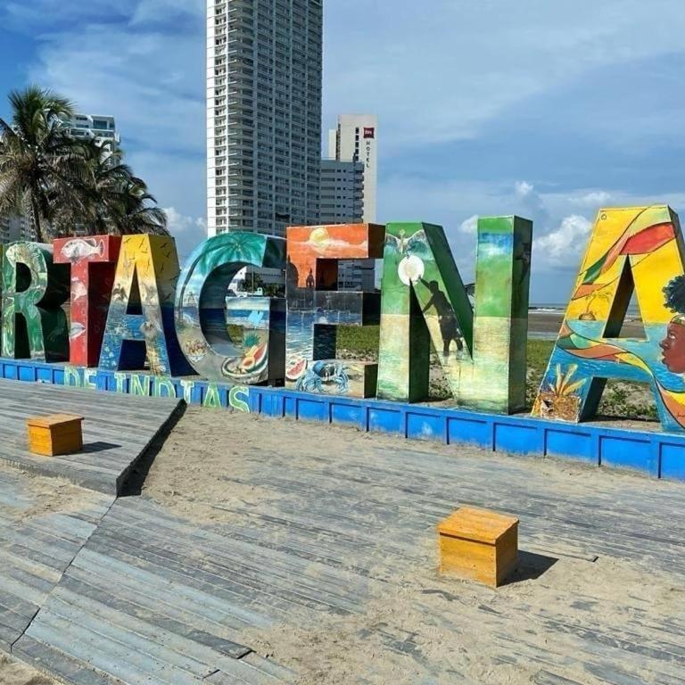 Oceanview Bocagrande Laguito Palmetto Sunset Building - Two-Bedroom Apartment with Balcony and Sea View - 21