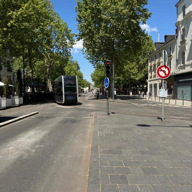 Calme et élégance au cœur de Tours - Apartamento de 2 dormitorios - 22