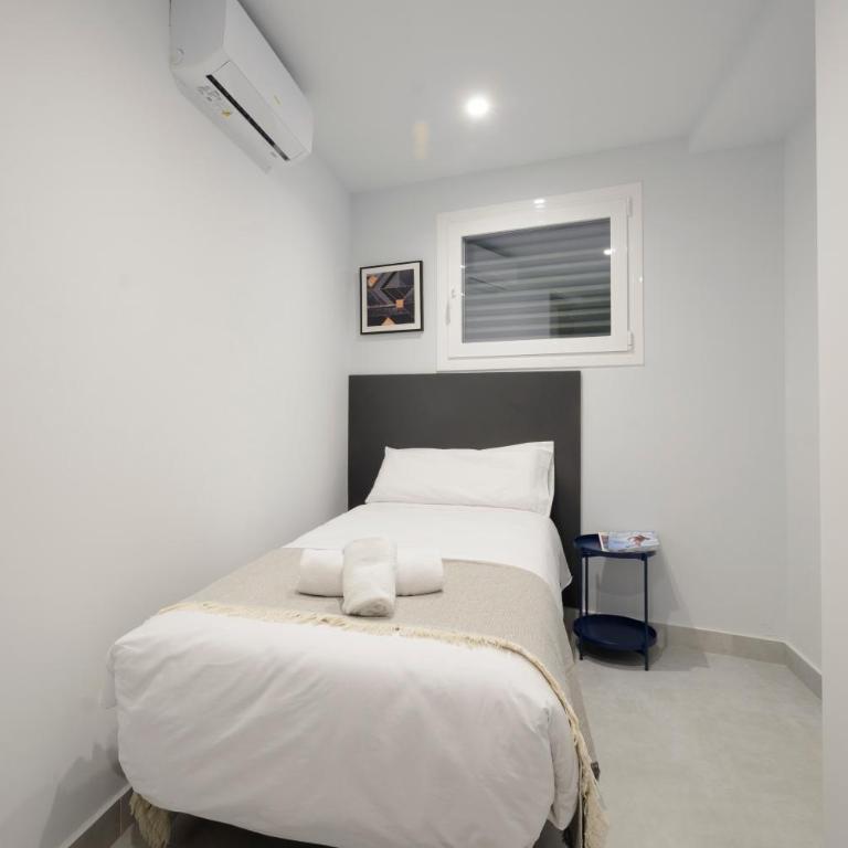 San Lázaro Suites - Three-Bedroom Deluxe Apartment - 3