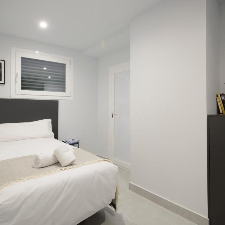 San Lázaro Suites - Three-Bedroom Deluxe Apartment - 4