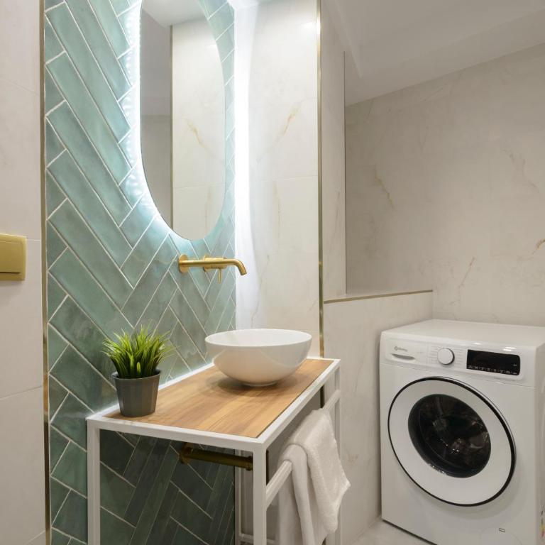 San Lázaro Suites - Three-Bedroom Deluxe Apartment - 11