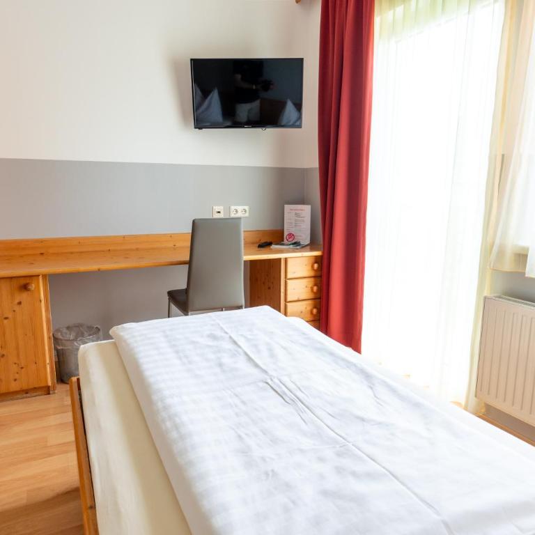 Gästehaus Ehweiner - Deluxe Doppel-/Zweibettzimmer - 12