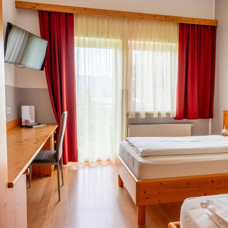 Gästehaus Ehweiner - Deluxe Doppel-/Zweibettzimmer - 11