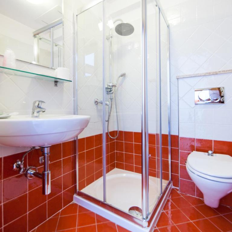 Hotel President - Double or Twin Room with Balcony - 3