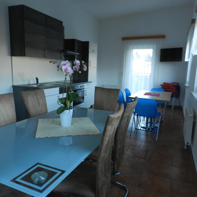 Gästehaus Ehweiner - Deluxe Doppel-/Zweibettzimmer - 7