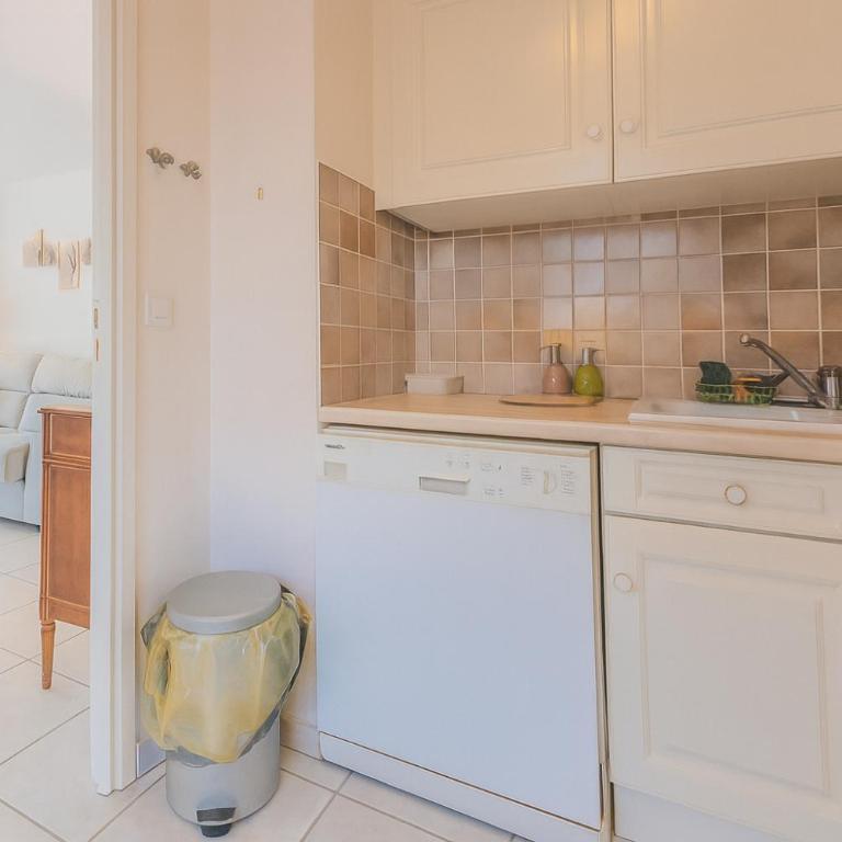 Appartement lumineux avec terrasse & piscine - Appartamento con 1 Camera da Letto - 7