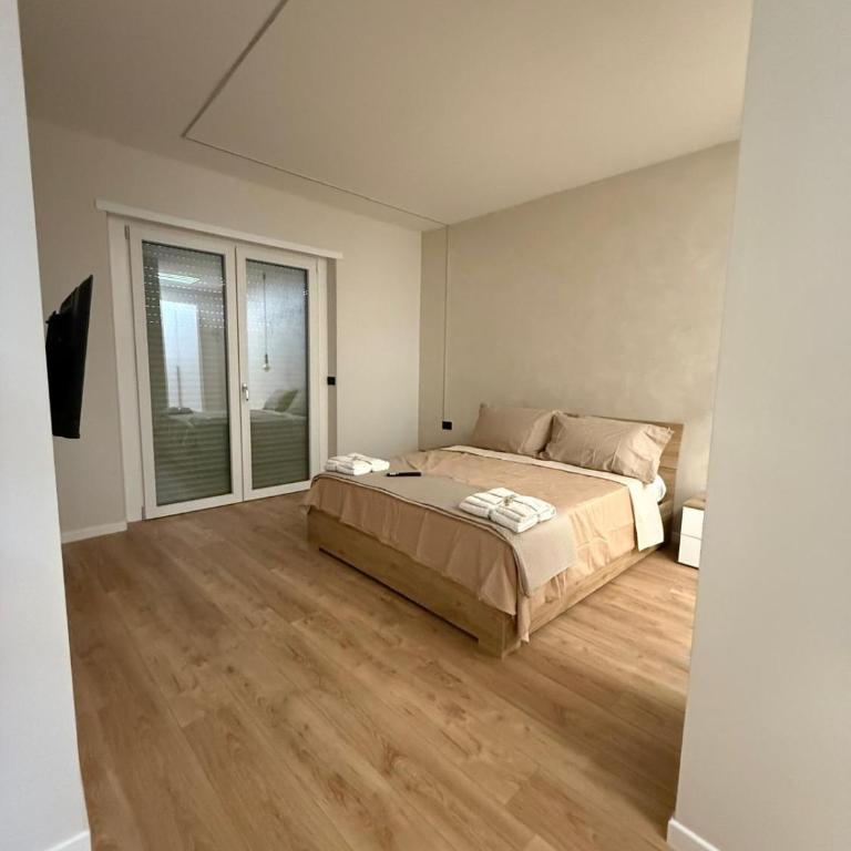 Destina Apartments - One-Bedroom Apartment - 3